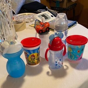 Colorful Kids Sippy Cups Set